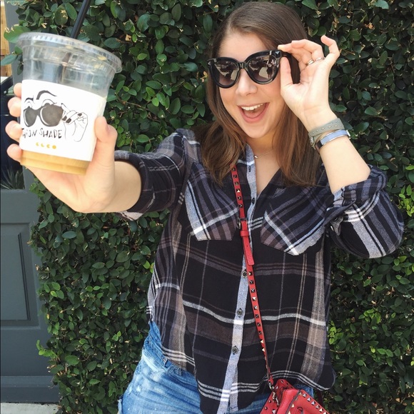 Meet Your Posher❤ JULIA - Picture 2 of 6