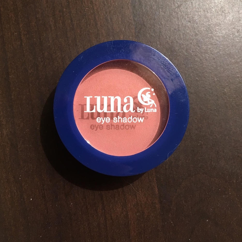 Luna eyeshadow