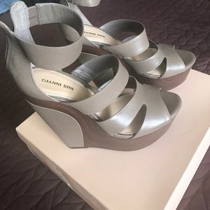 Gianni Bini wedge sandals