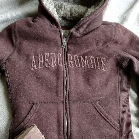 ❄️Abercrombie Jacket❄️ - Picture 2 of 6