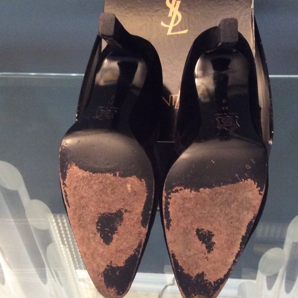 Yves Saint Laurent black velvet pumps - Picture 4 of 4