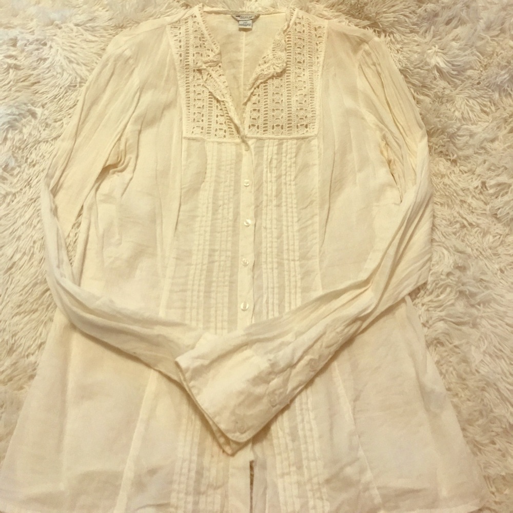American eagle button down