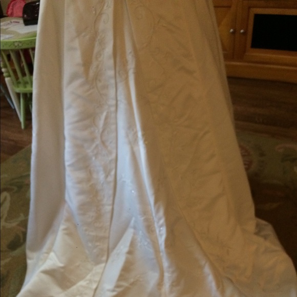 NWT Wedding gown - Picture 5 of 8