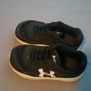 Toddler size 8 under armour shoes