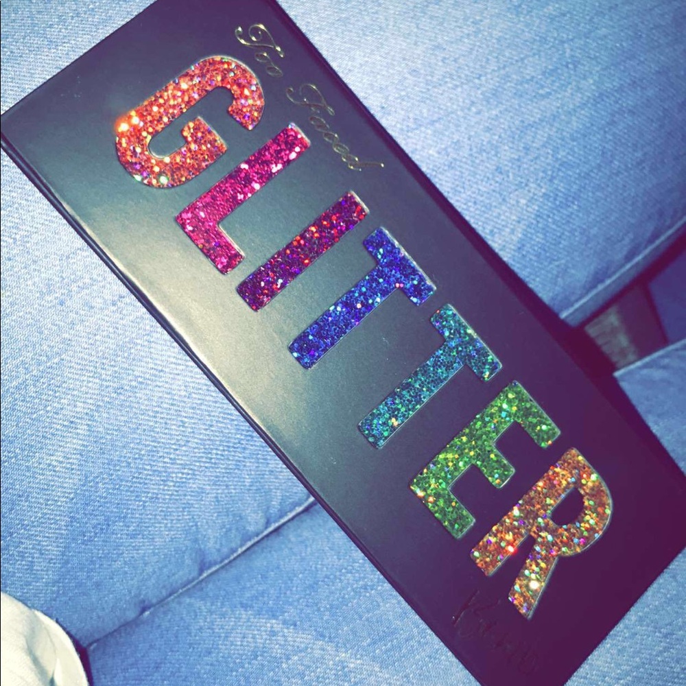 Too faced glitter bomb eyeshadow palette