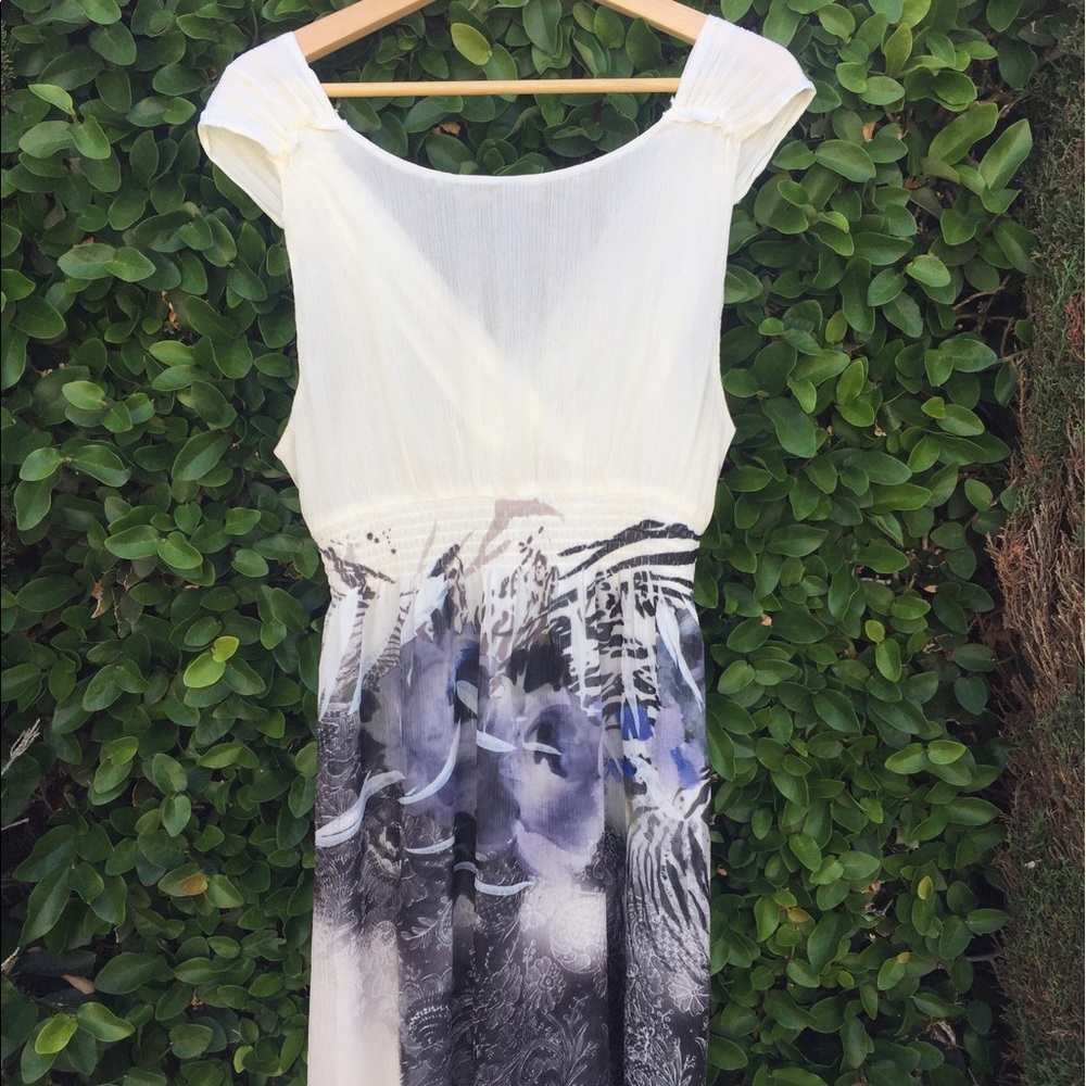** SOLD** Cool Flowy Dress