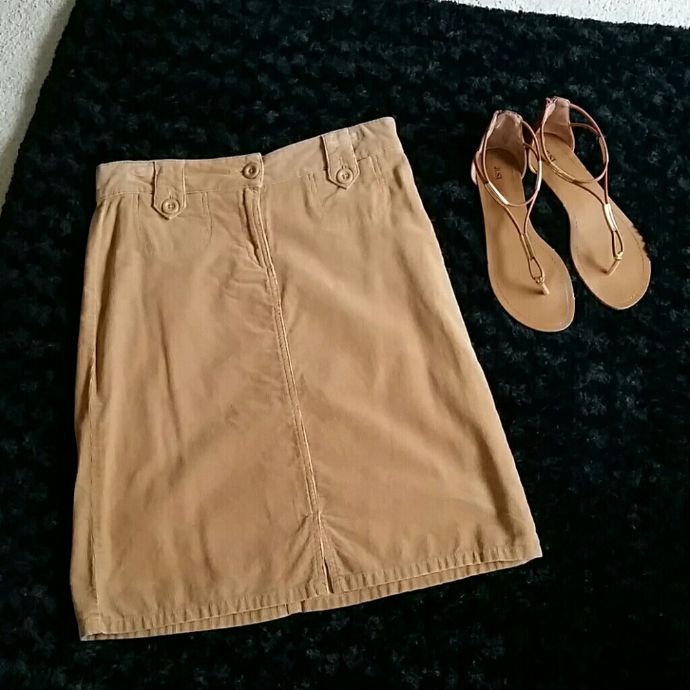 Khaki 90s skirt