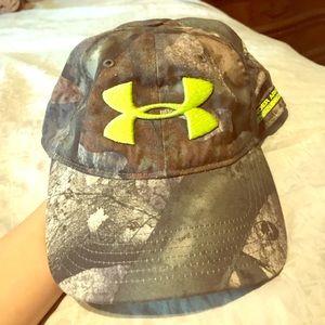 Under armor hat