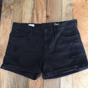 Gap distressed boyfriend shorts- black