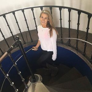 Meet your Posher, Laura