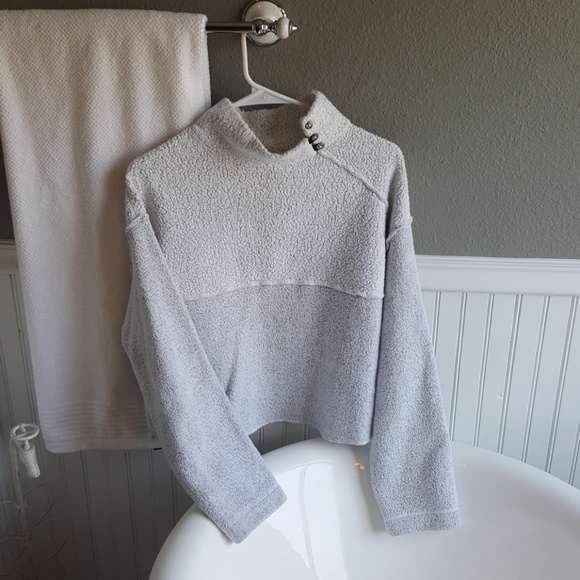 MAC Tops - NWOT MAC Sweater!