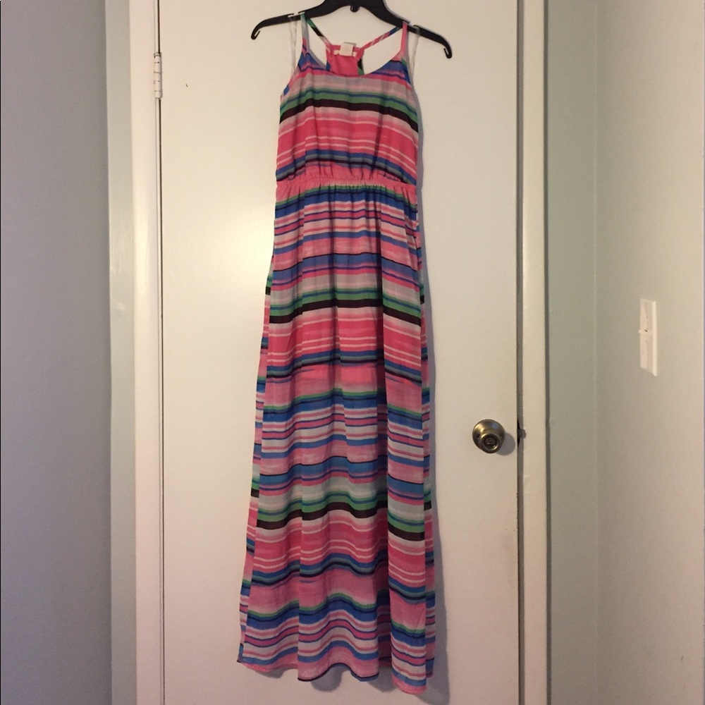 Super cute maxi dress!