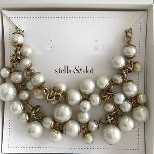 Stella & Dot pearl necklace