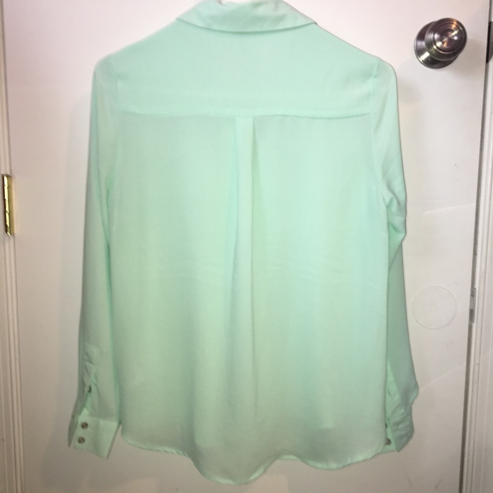 Button down Shirt - Picture 2 of 3