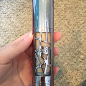 Urban Decay all nighter foundation