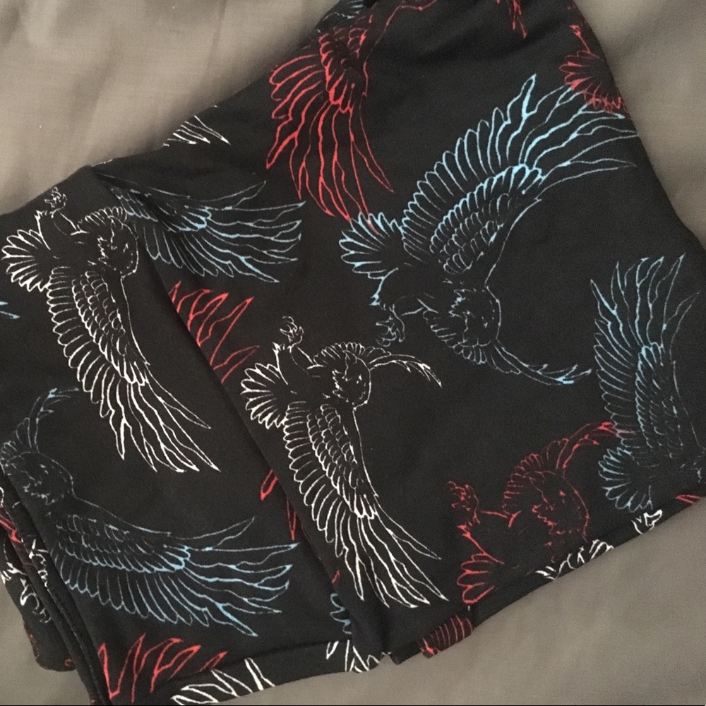 Lularoe black bald eagle Americana leggings Os