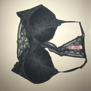 PINK Victoria's Secret lacy bra (size M)
