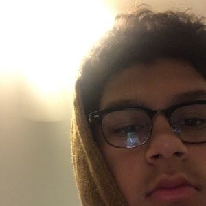 Meet your Posher, Jonathan