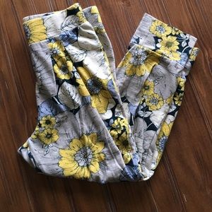 Gap kids knit pants, size medium