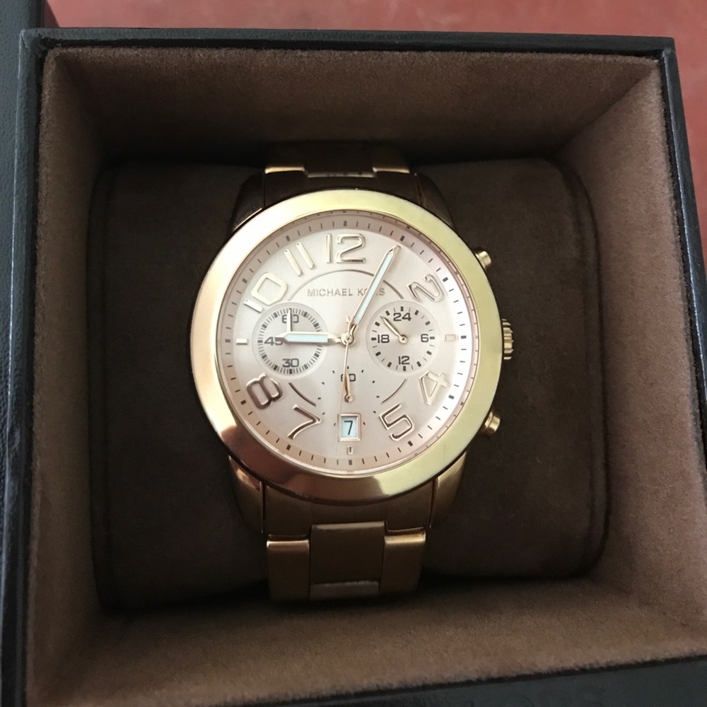 Michael Kors Oversized Bradshaw Rose Gold Watch