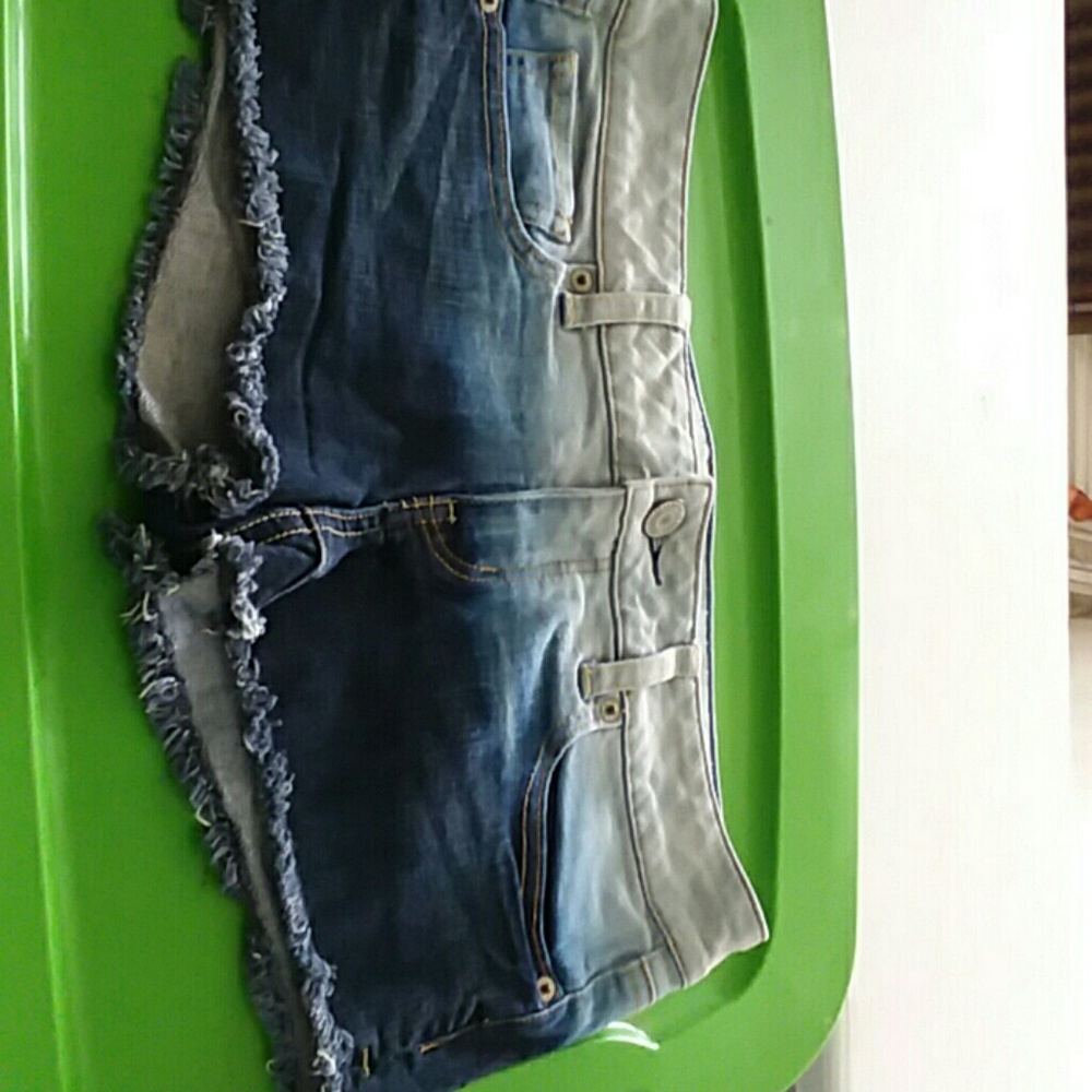 JUNIORS AEO SHORT DENIM SHORTS NWOT