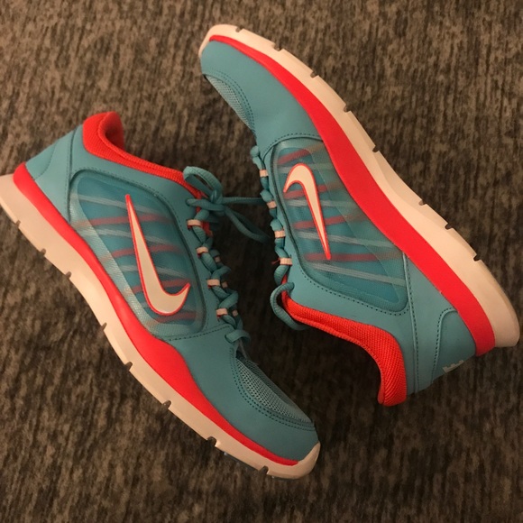 Nike Running Shoes Size 9 - Picture 1 of 4