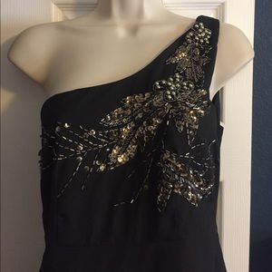 One sleeved sequined cocktail dress