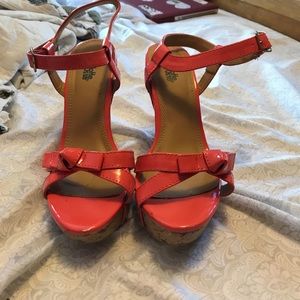 ✨Pink wedges barely used☺️