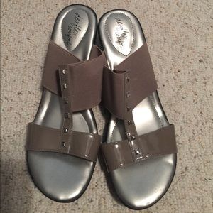 Size 11 women's dress shoe