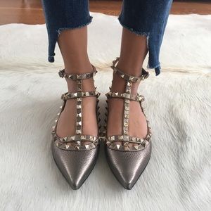 caged rockstud Valentino flats- gently worn