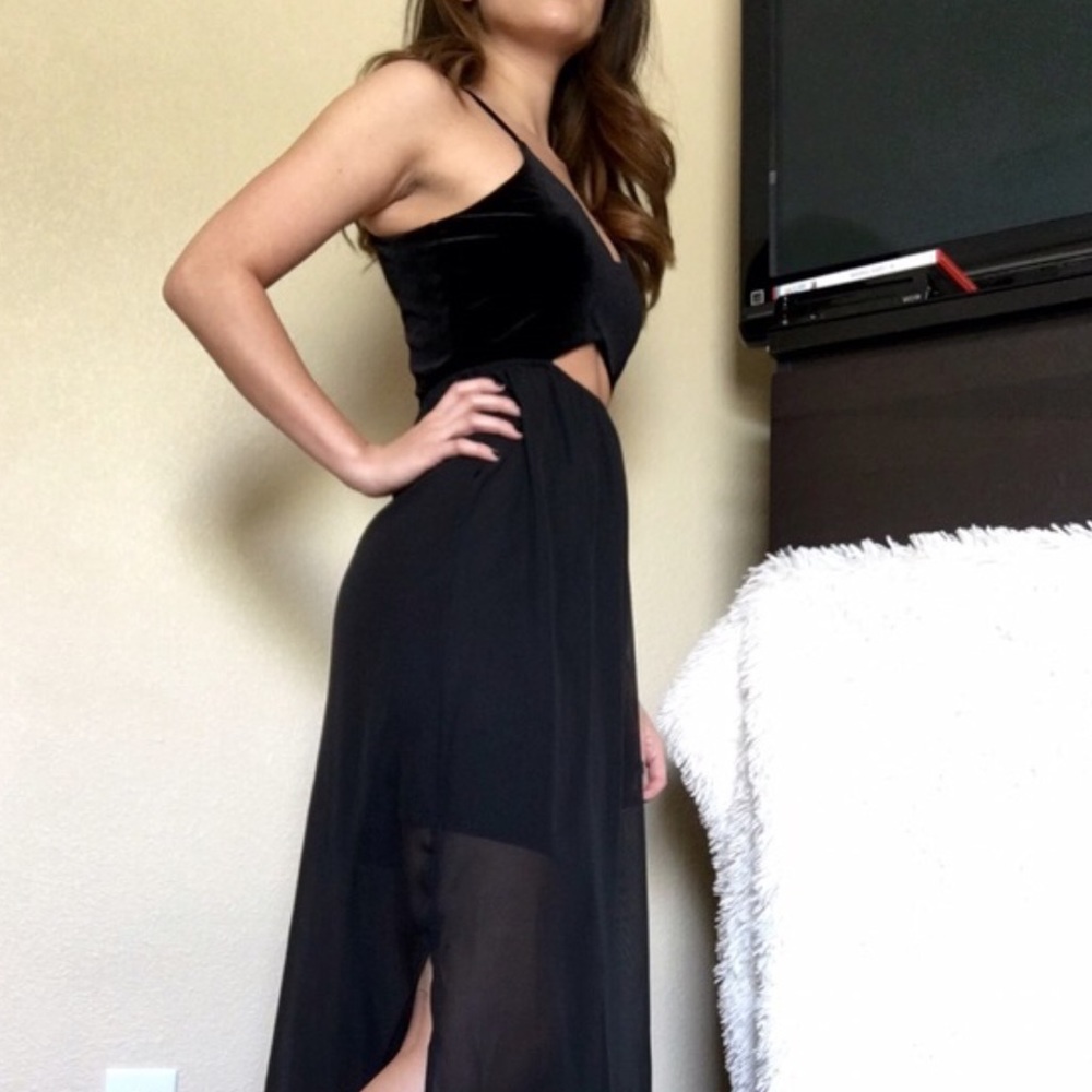 Long black dress