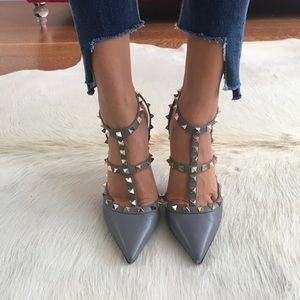 Grained leather, rockstud Valentino pumps