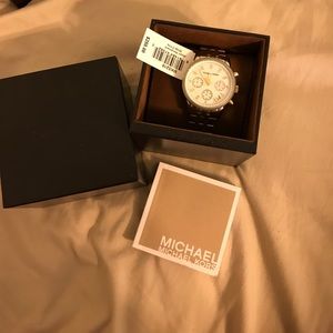 MK watch