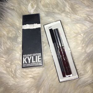 🤶🏻🎄🎁 Kylie Cosmetics Liquid Lip Matte in Vixen