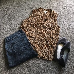 Leopard print button-up tank