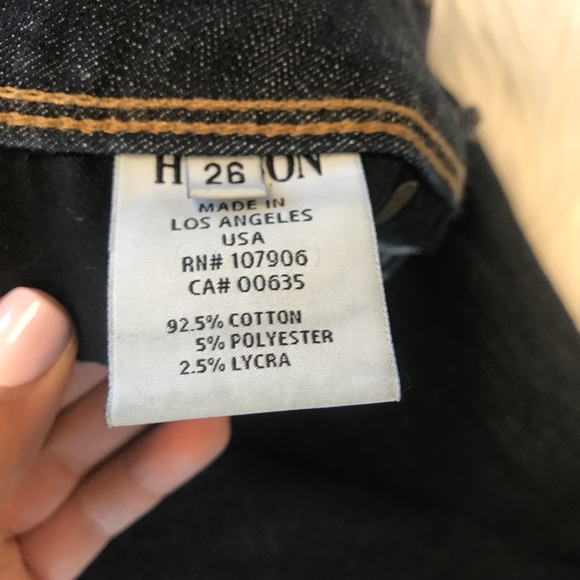 HUDSON DENIM. SIZE 26. GENTLY USED. - Picture 3 of 4