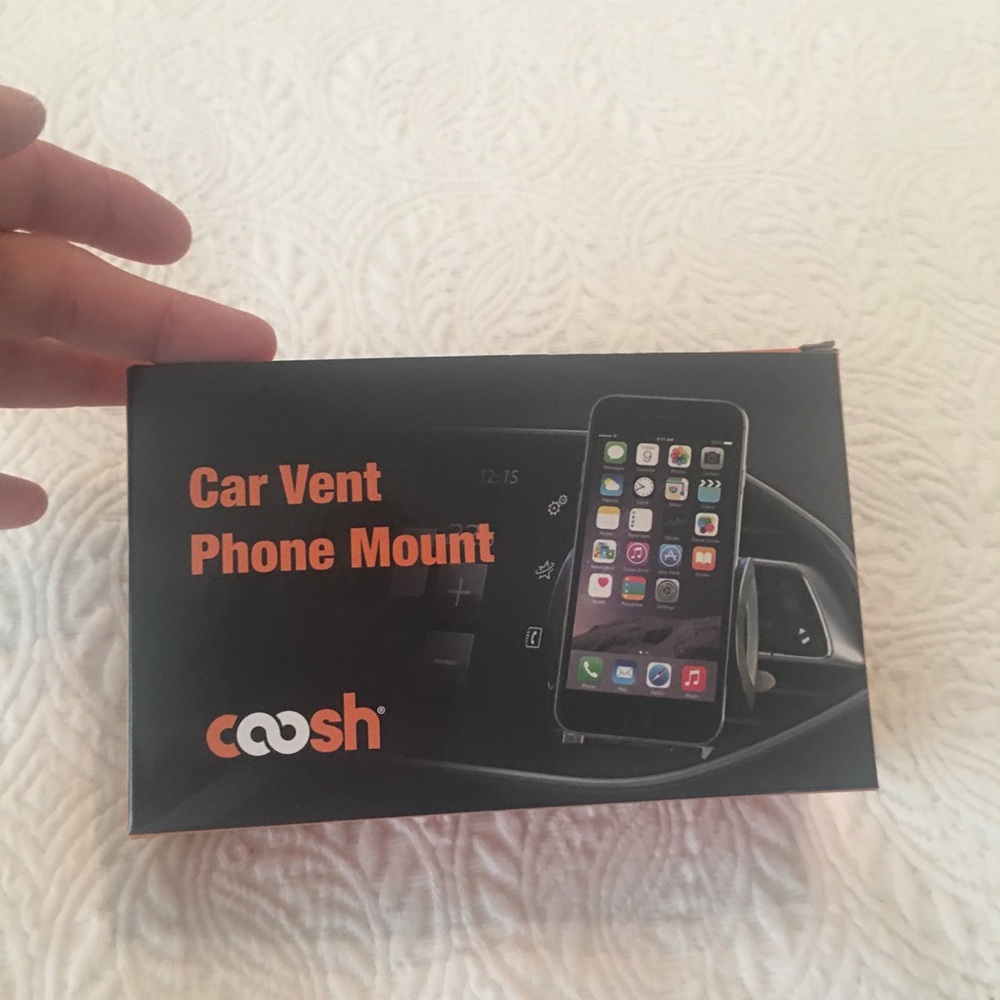 NWT Car Vent Phone Mount