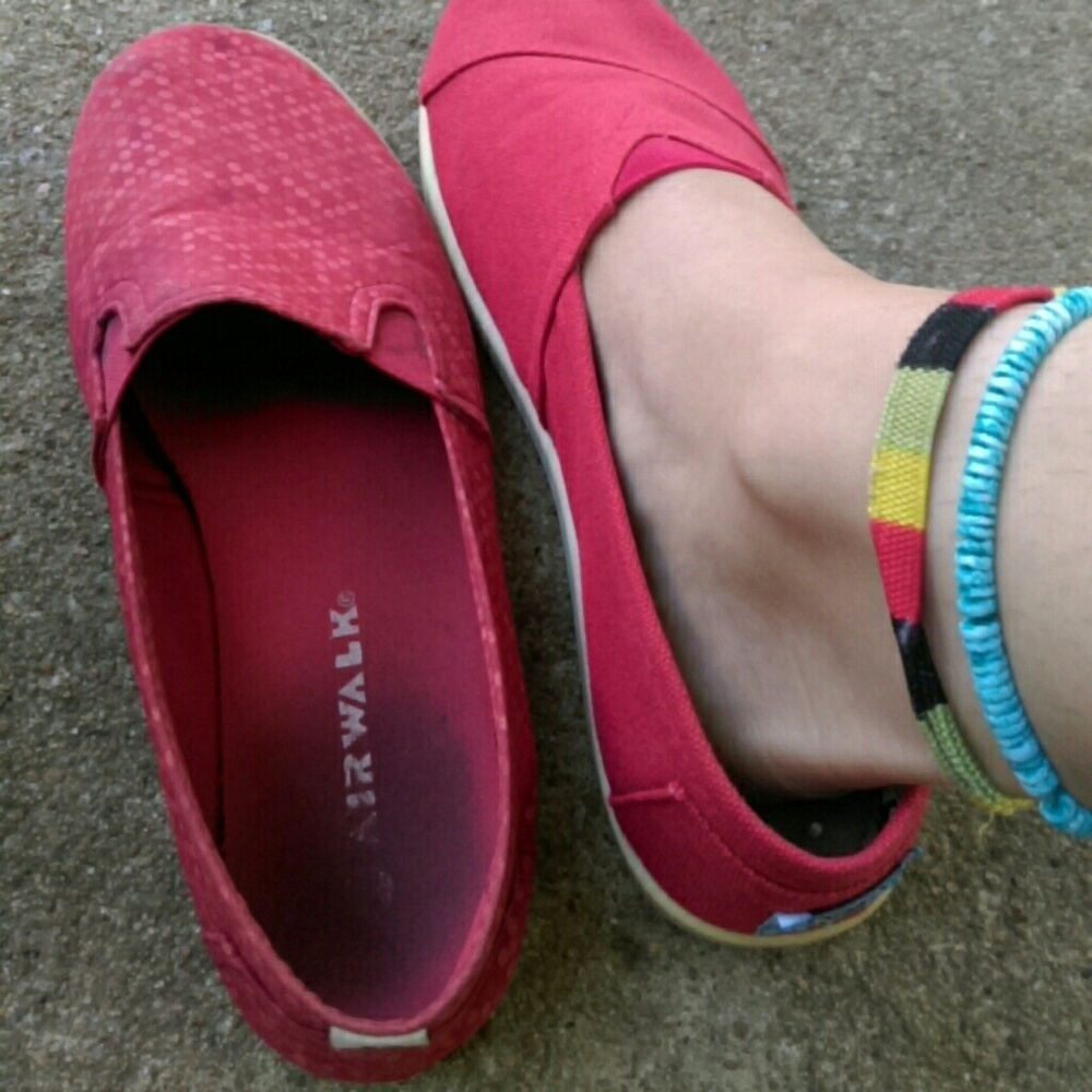 Red TOMS - Picture 6 of 6