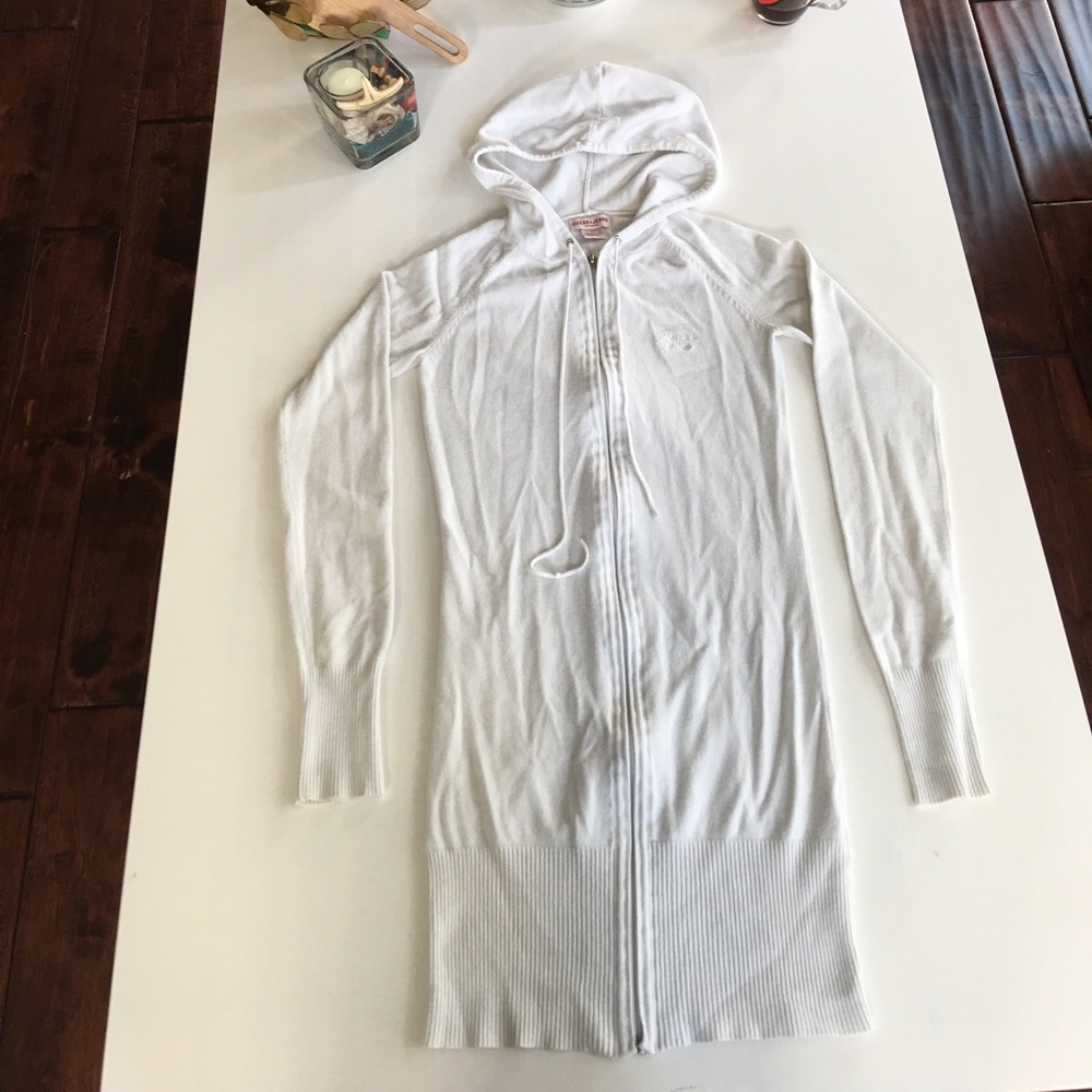 Guess white long hoodie 💕