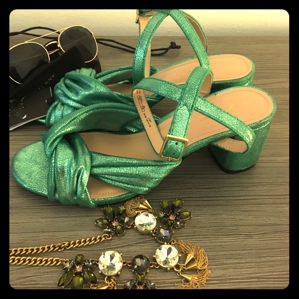 New!! Crossover Knot Heels Green Sandals