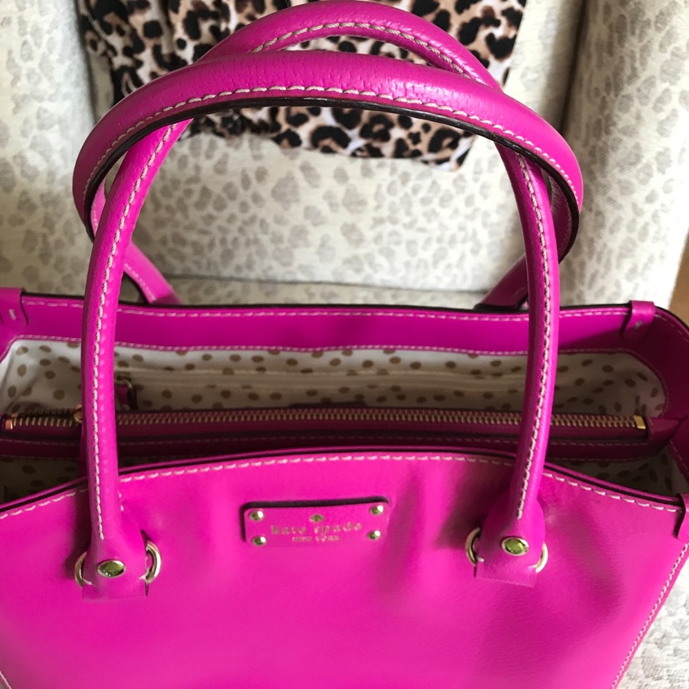 Kate Spade Tote - Picture 4 of 8