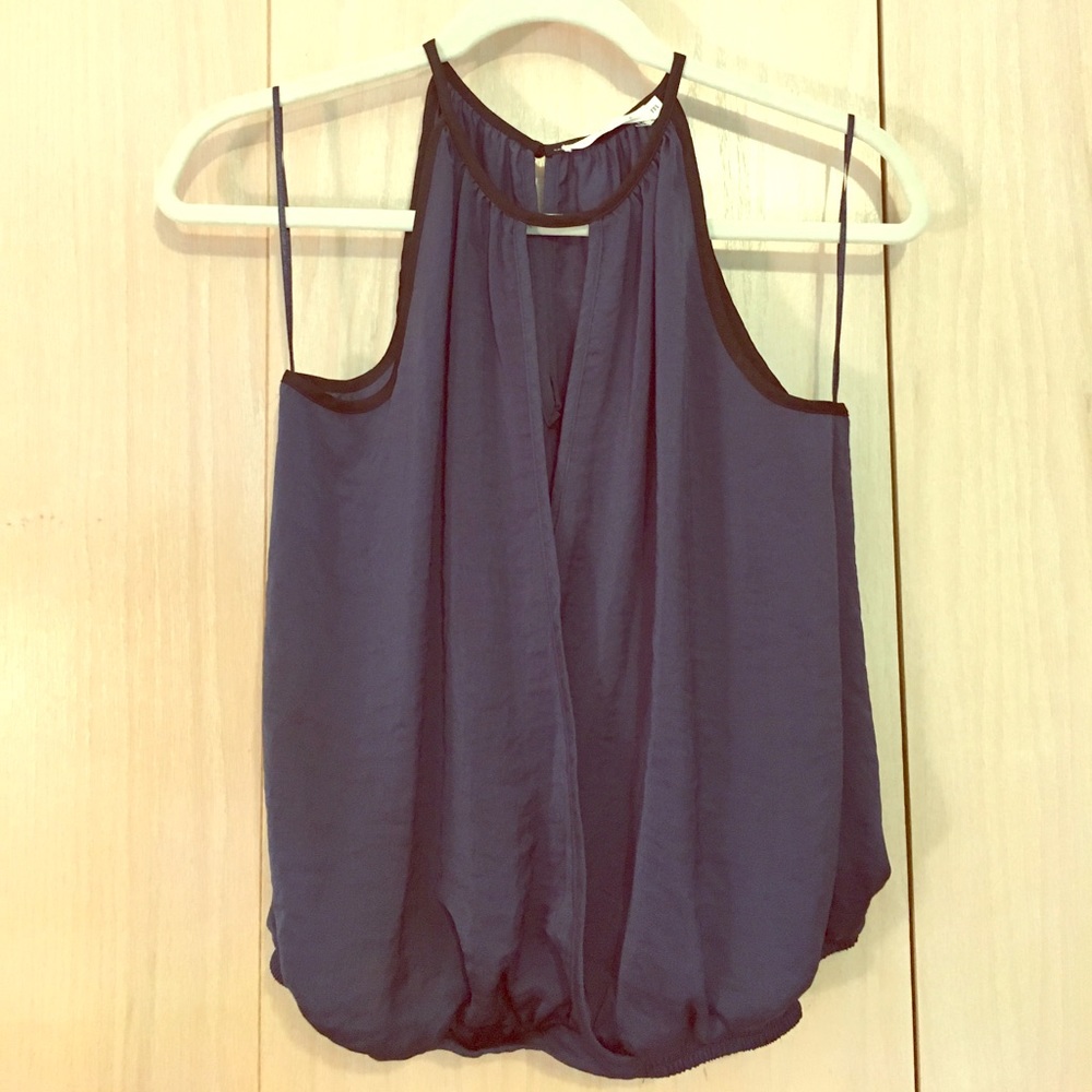 Sleeveless blouse