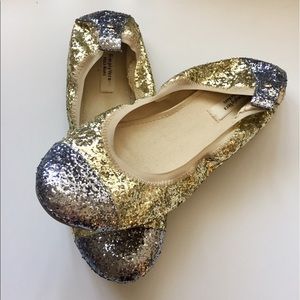 Simply Vera Wang Glitter Flats