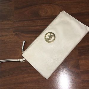 Michael Kors Large Leather Zip Wristlet