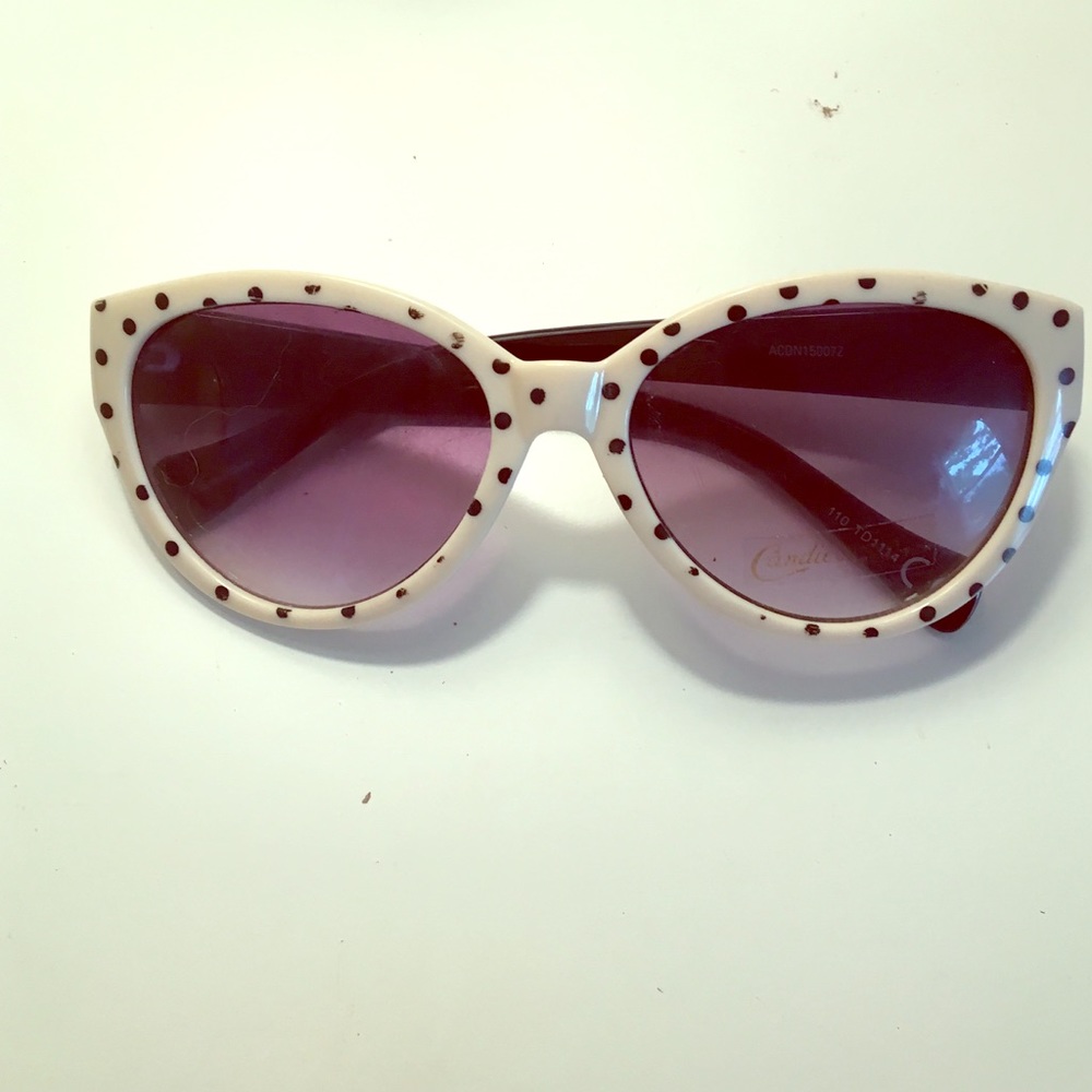 Vintage looking cat eye sun glasses