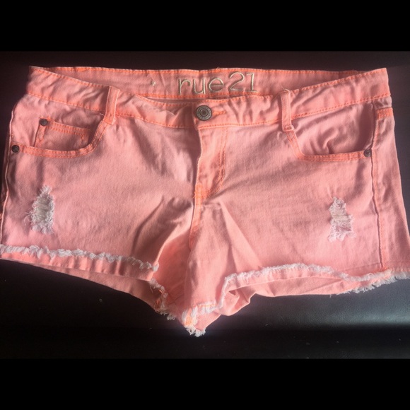 Rue21 Pants - Rue21 Pink Jean shorts 🛍