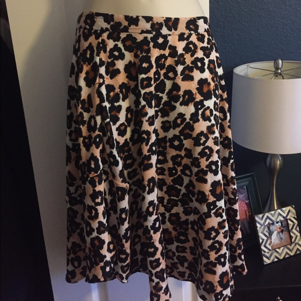 H&M Cheetah print skirt