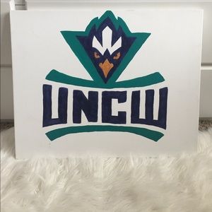 UNCW canvas painting