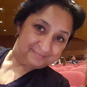 Meet your Posher, Christina