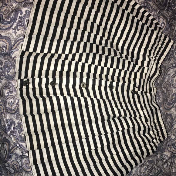 BCBG Pleated Skirt - Picture 2 of 3